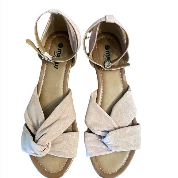 makalu Shoes - MakaLu California Size 9 Sandals Pink Suede
